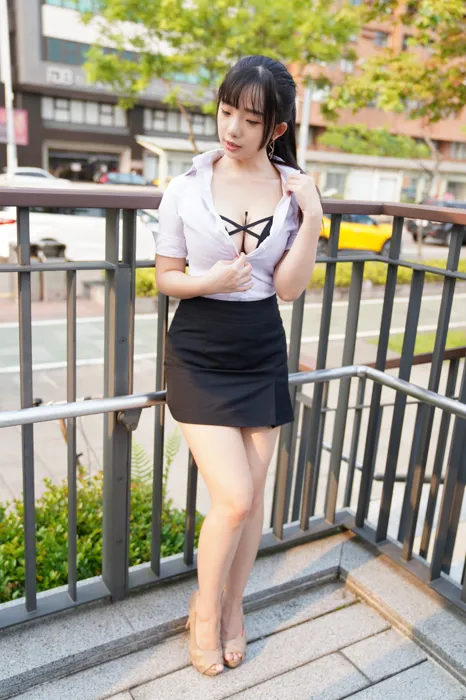 [Mzsock] NO.078 Chen Jialin OL short skirt high heels beautiful legs outdoor shot street photography#[100P]-37