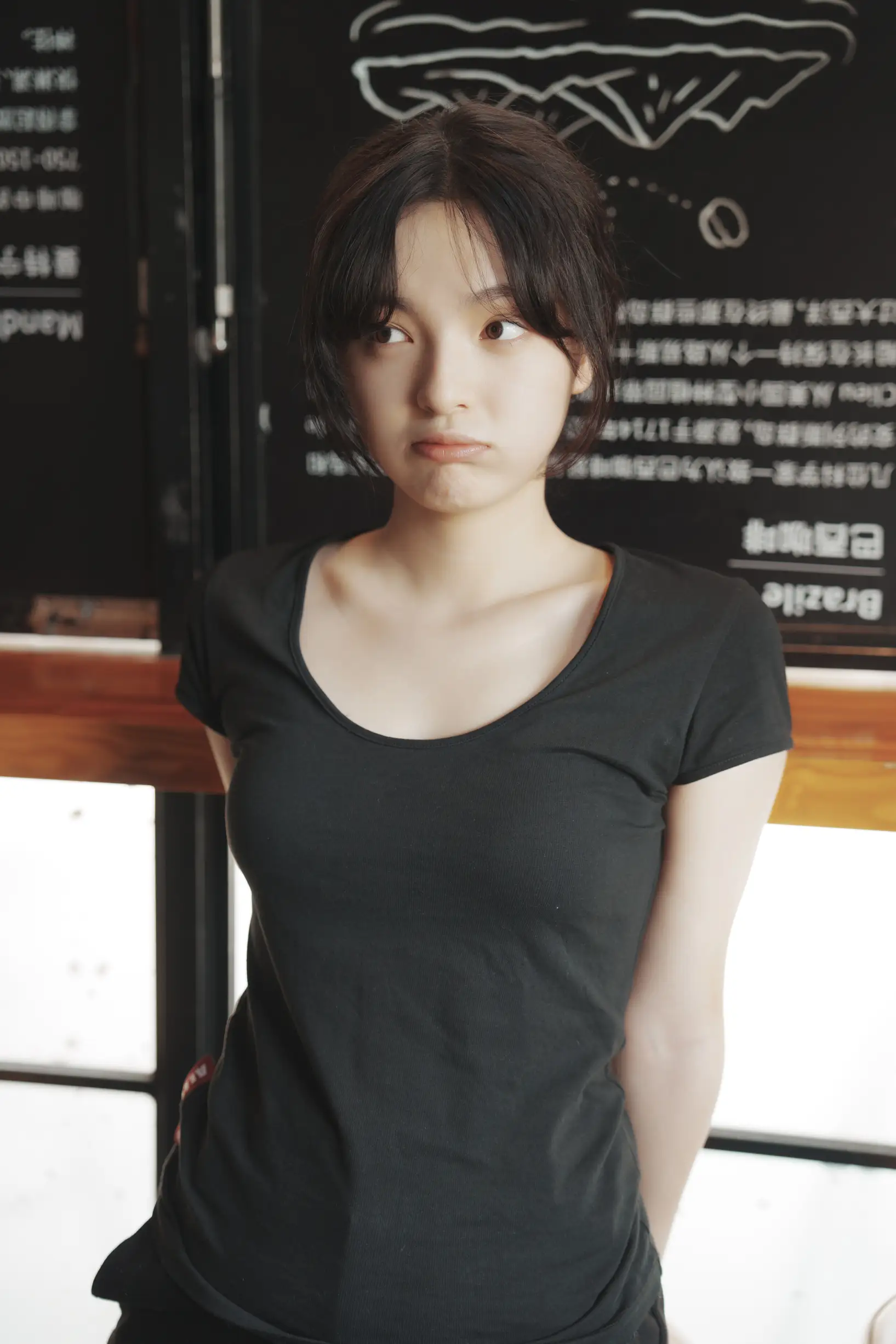 [YITUYU] 2022.09.11 Vol.1924 – The girl without makeup in the coffee house dudu#[32P]-24